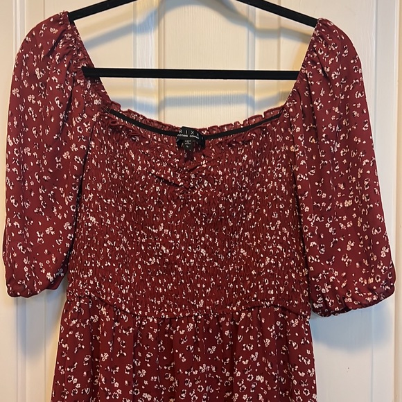 Dress - Picture 5 of 14